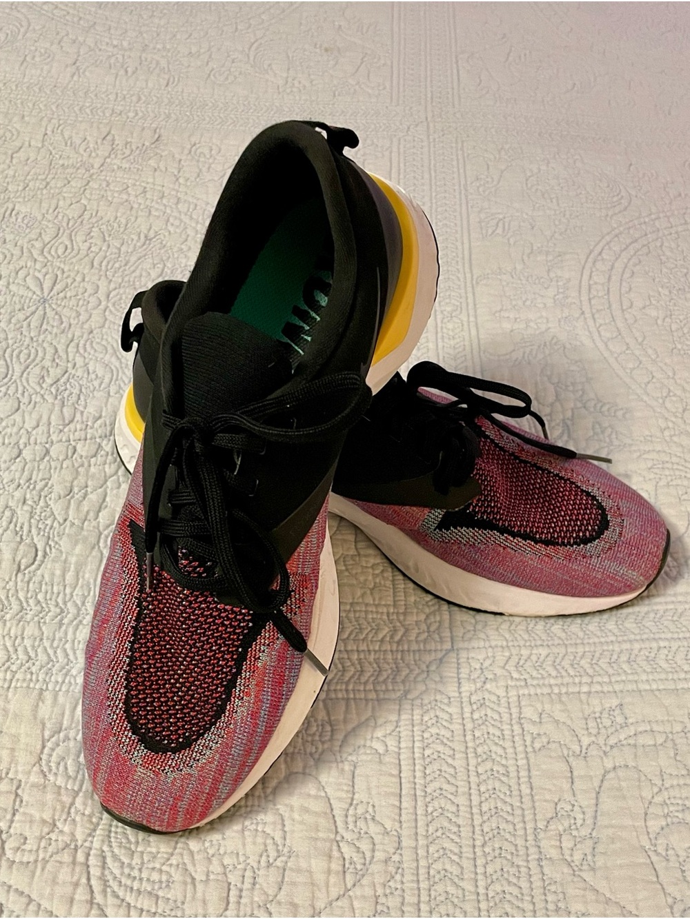Women’s Nike Sneakers sz 10.5